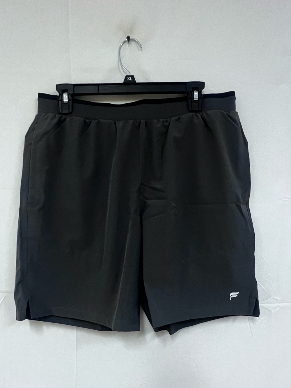 NEW FABLETICS 7” fundamental short lined size: L